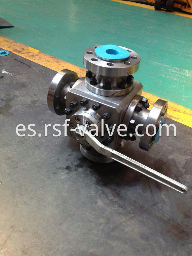 4 Way Ball Valve 2